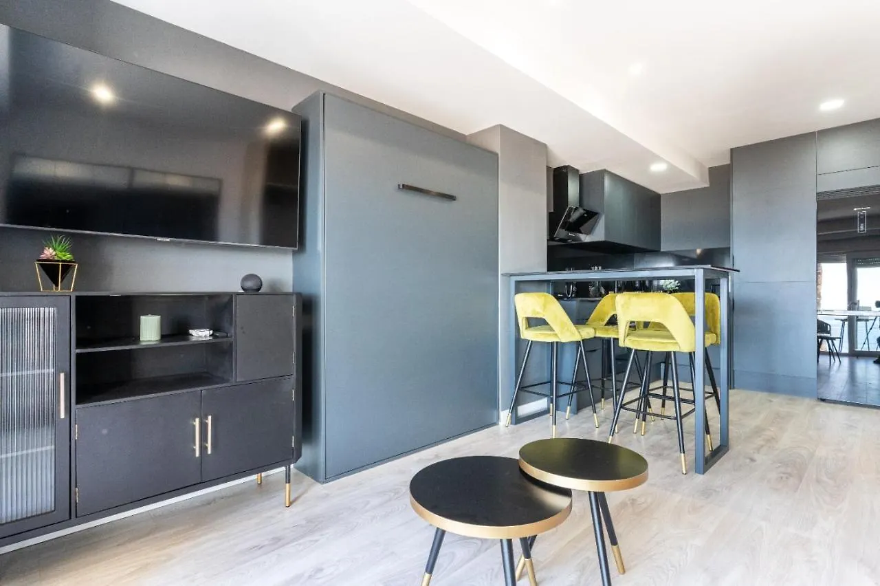 Expoholidays- Apartments Paseo Maritimo Almeria