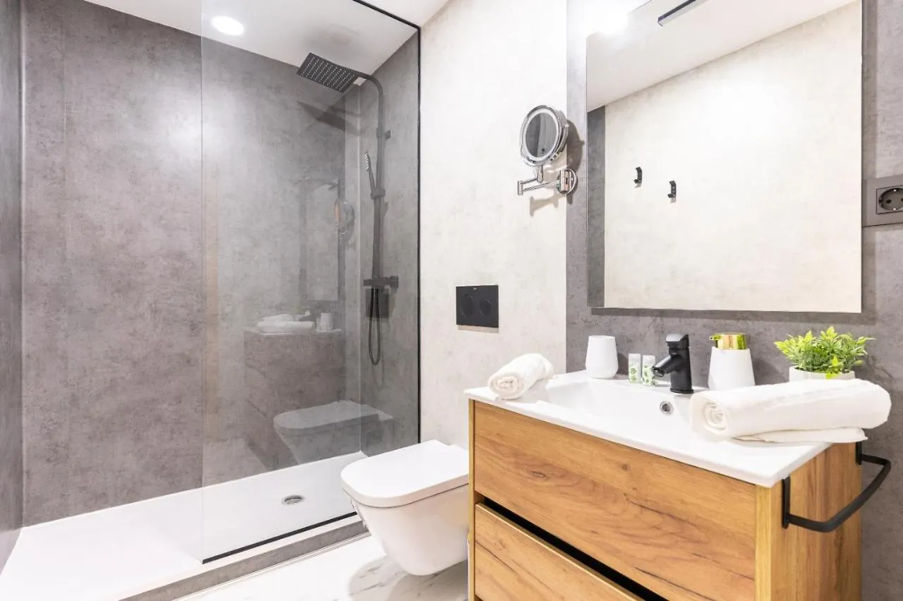 Expoholidays- Apartments Paseo Maritimo Almeria Spain